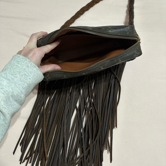 Vintage Boho Authentic Louis Vuitton Fringe Crossbody - Picture 5 of 9